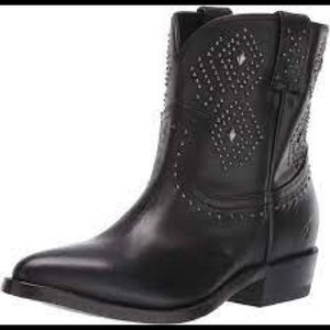 Frye Women Billy Stud Short Western Boot